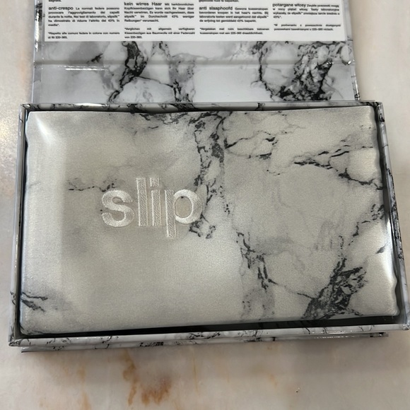 Slip Marble Queen Zippered Pillowcase - Picture 3 of 7